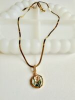 Vintage-Inspired Floral Pendant Necklace with Pearls