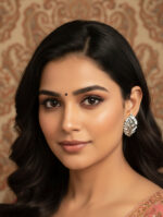 Elegant Silver Leaf Stud Earring - Image 3