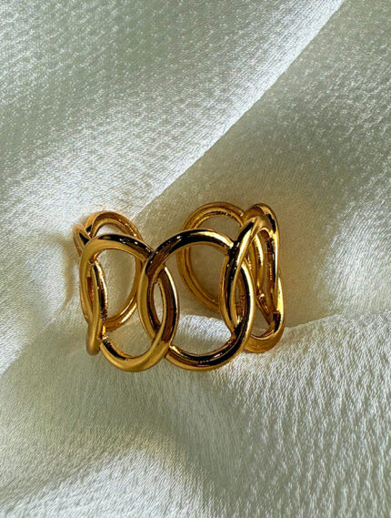 Gold Chain Link Ring – Modern Elegance