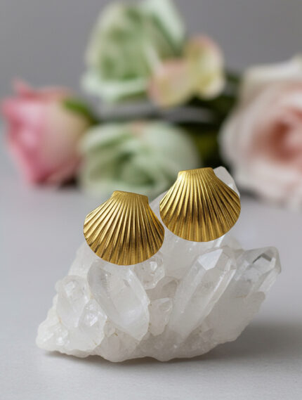 Golden Shell Statement Earring